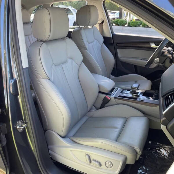 2022 Audi Q5 e quattro S line Premium 55 TFSI