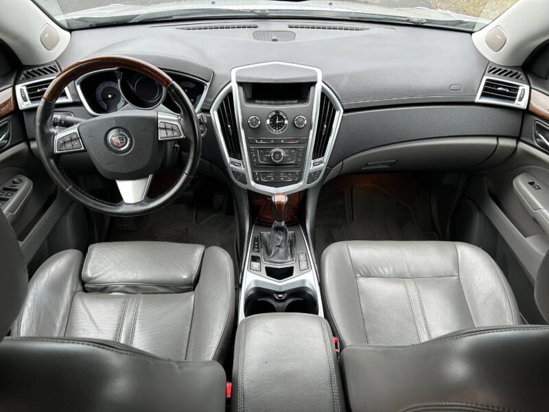 2011 Cadillac SRX Luxury Collection