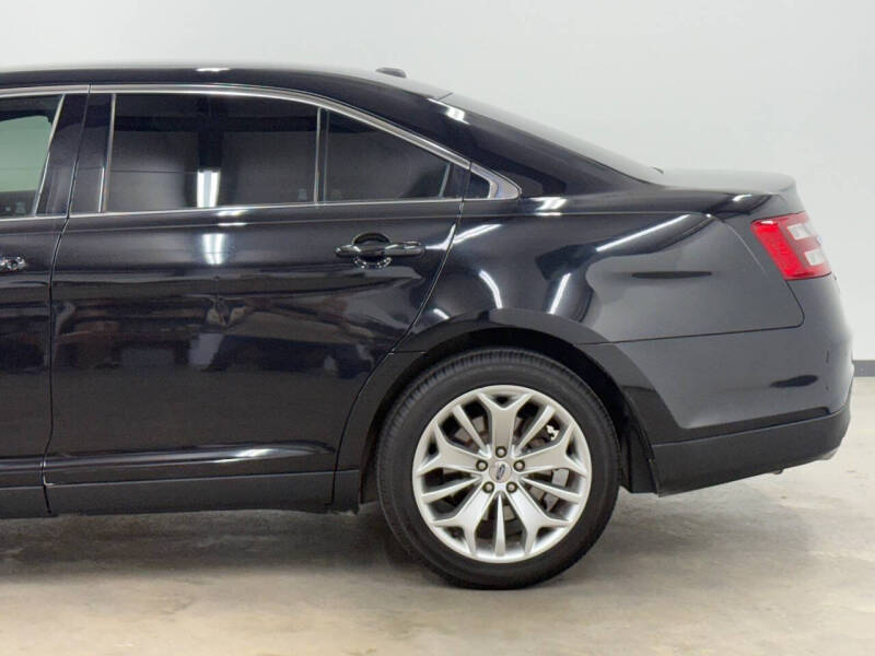 2019 Ford Taurus Limited