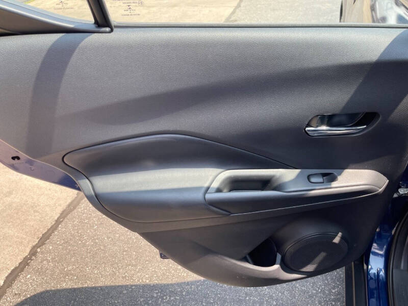 2019 Nissan Kicks SR