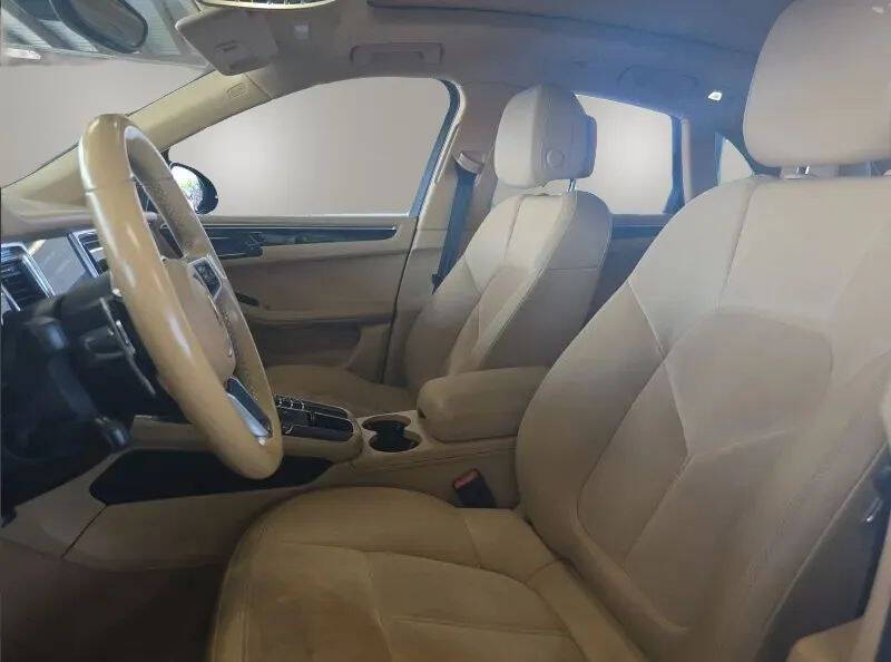 2017 Porsche Macan