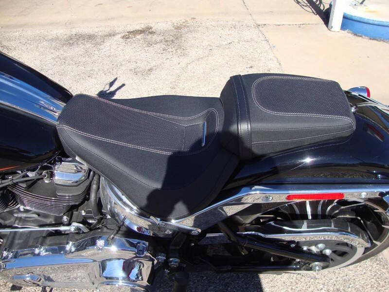 2024 Harley-Davidson Breakout