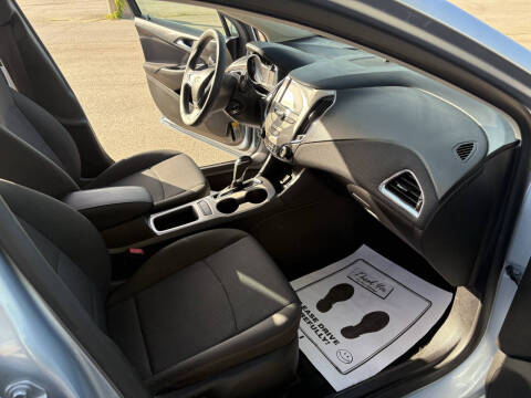 2017 Chevrolet Cruze LS Auto