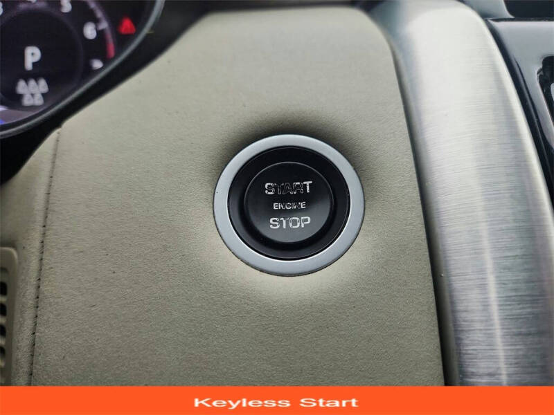 2020 Land Rover Discovery HSE