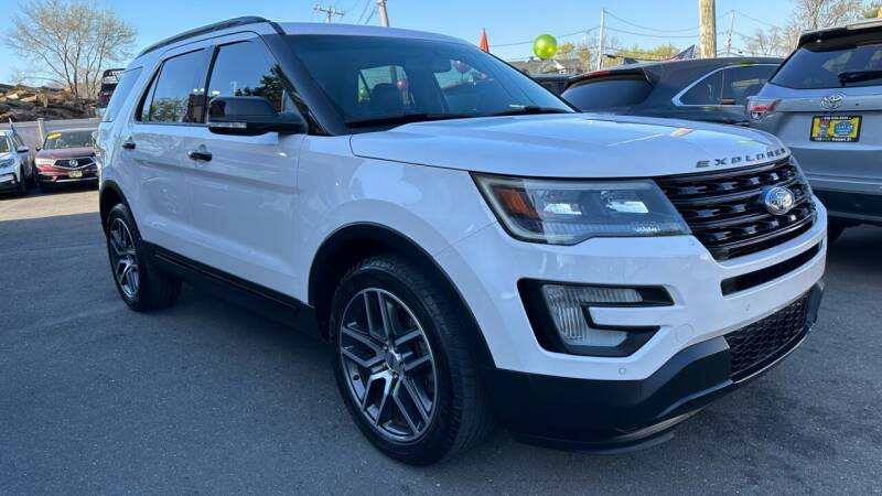 2016 Ford Explorer for sale at CarMart One LLC in Freeport NY