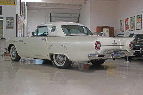 1957 Ford Thunderbird