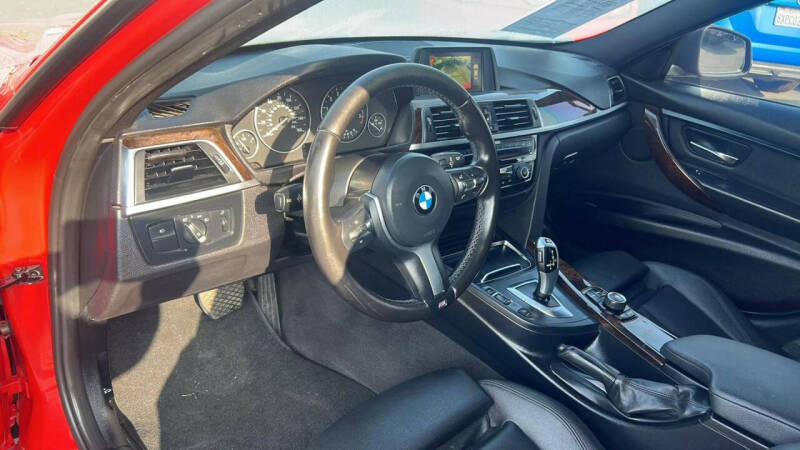 2016 BMW 3 Series 320i