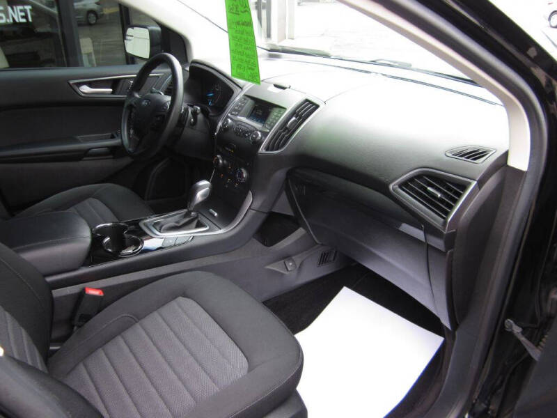 2018 Ford Edge SE