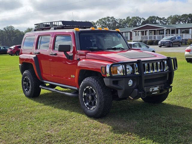 2010 Hummer H3 Base's photo