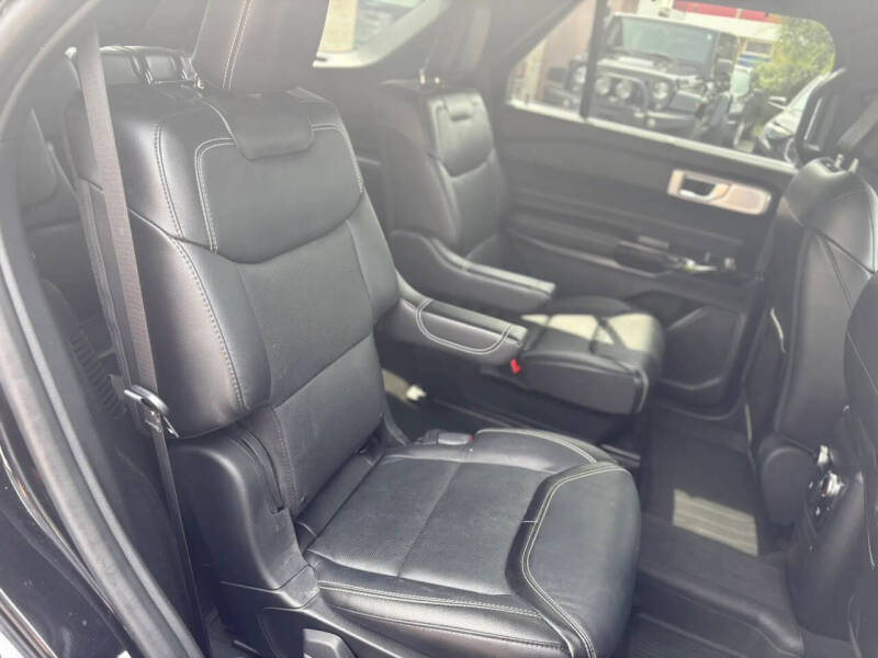 2022 Ford Explorer ST