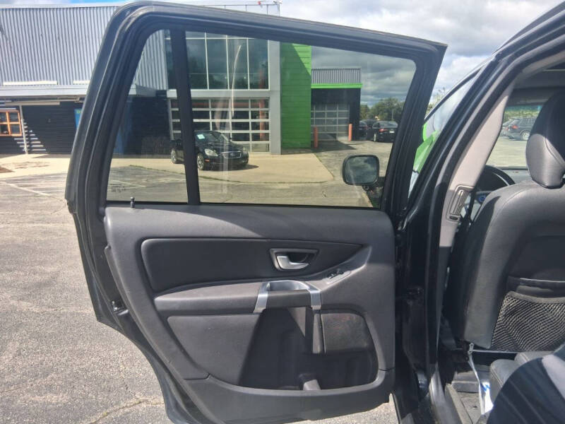 2011 Volvo XC90 3.2