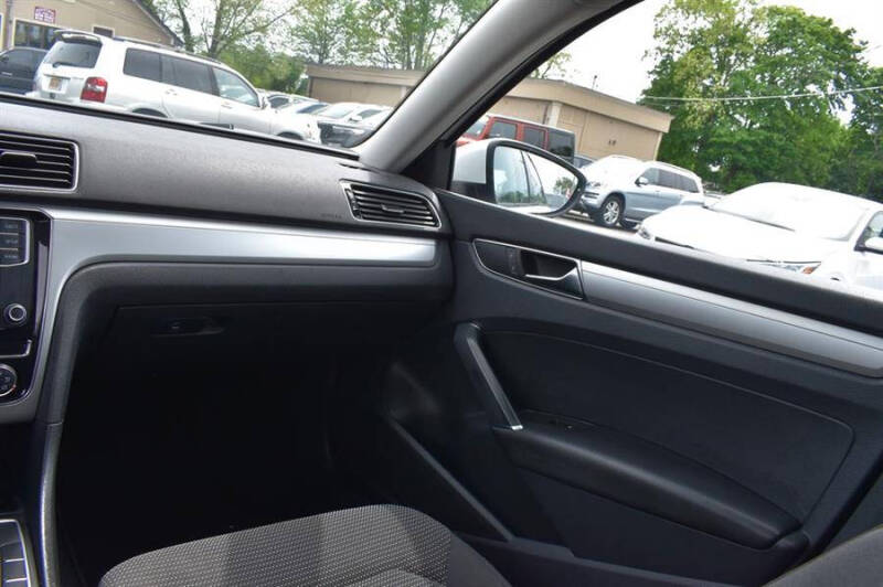 2018 Volkswagen Passat 2.0T S