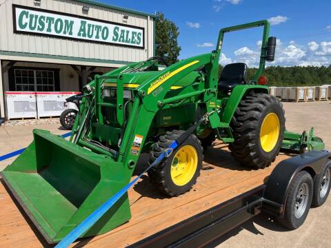 2010 John Deere 3005 Compact Utility Tractor for sale at Custom Auto Sales - MISCELLANEOUS in Longview TX