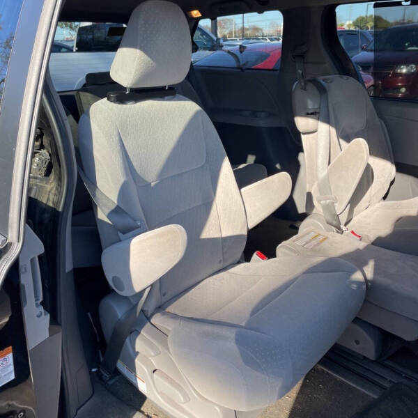2017 Toyota Sienna