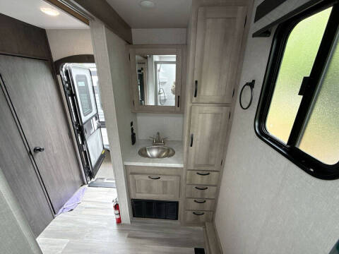 2021 Winnebago Voyage