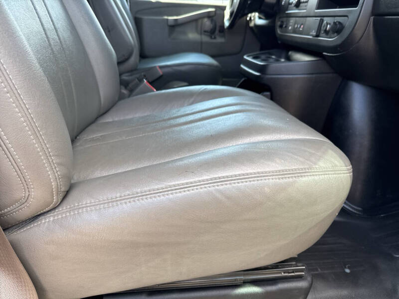 2020 Chevrolet Express 2500