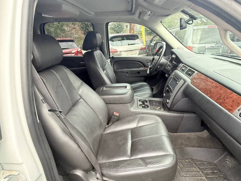 2012 GMC Yukon XL SLT