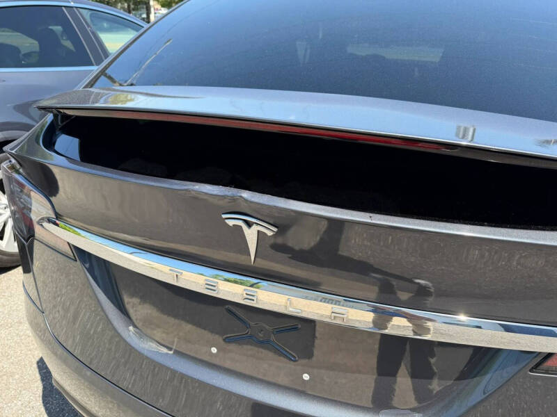 2019 Tesla Model X Standard Range
