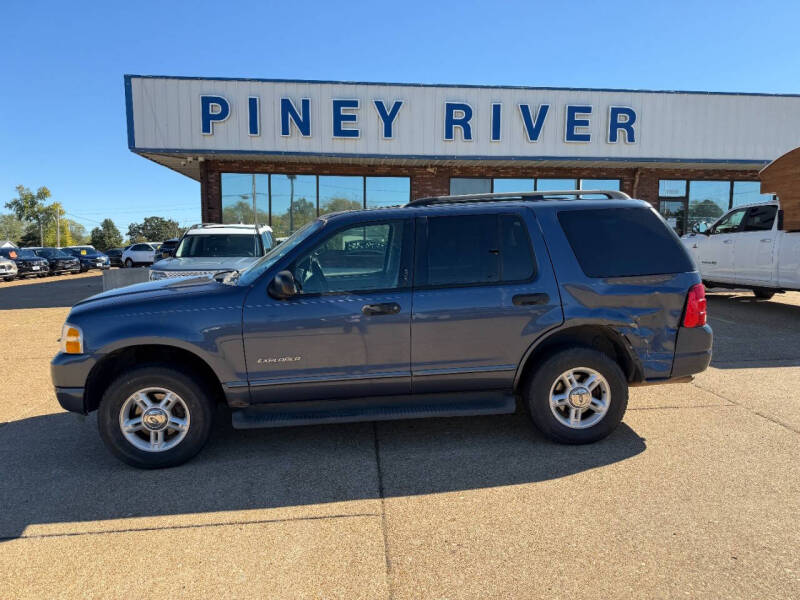 2004 Ford Explorer XLT's photo