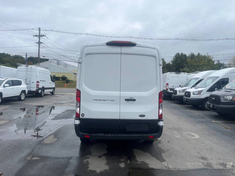 2021 Ford Transit 250