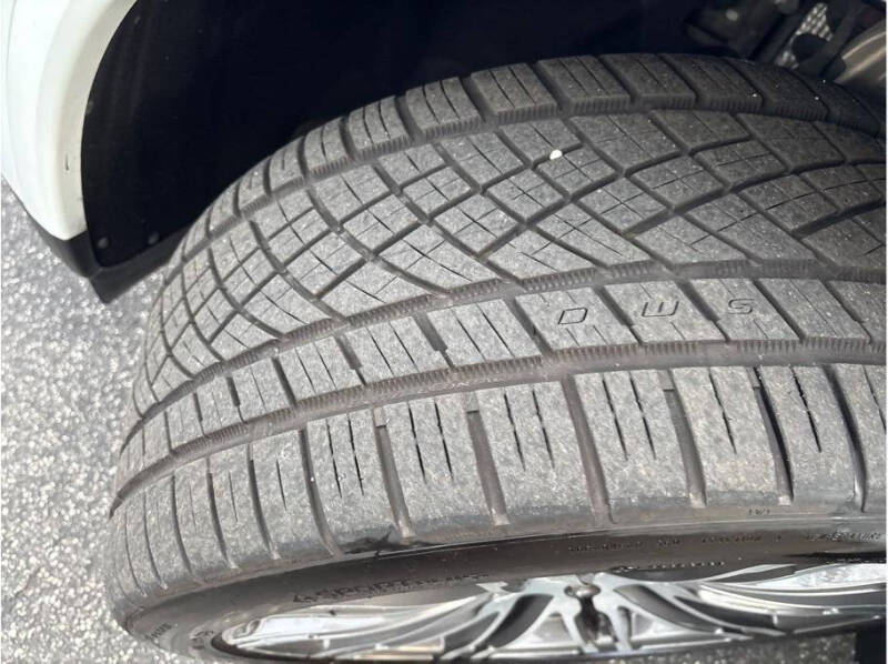 2017 Porsche Cayenne Platinum Edition