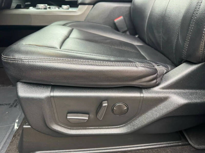 2020 Ford Expedition MAX XLT