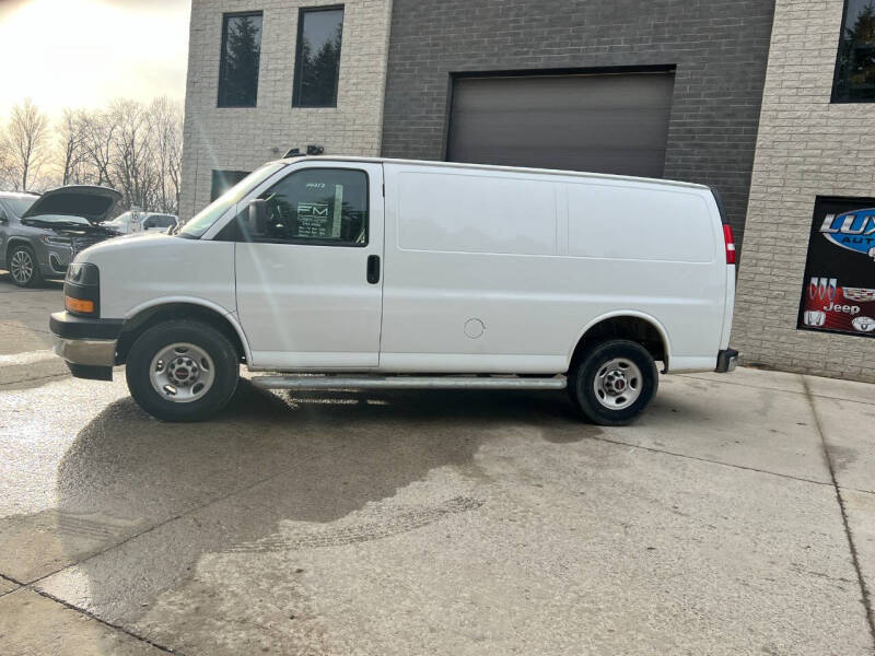 2024 GMC Savana 2500