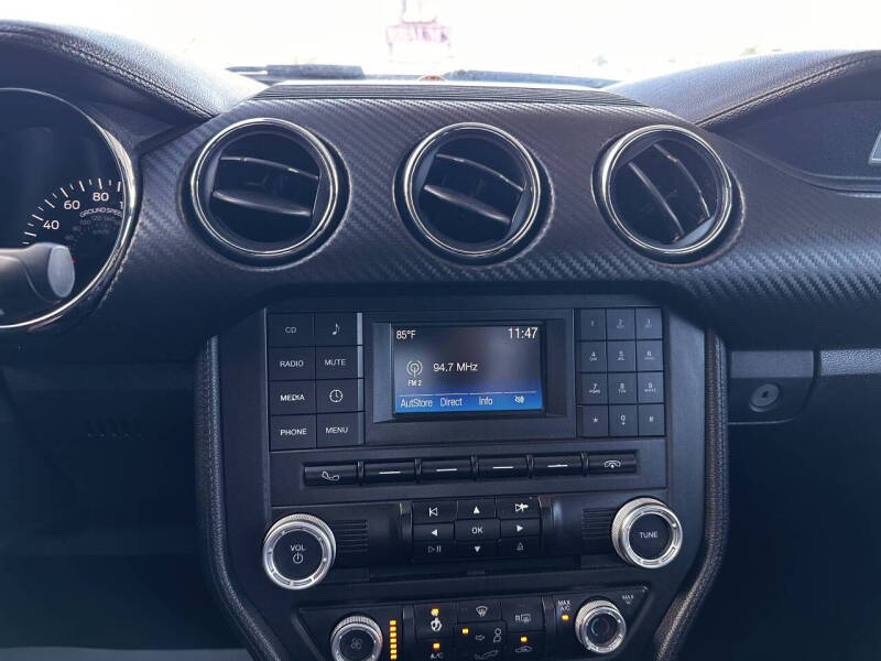 2015 Ford Mustang V6