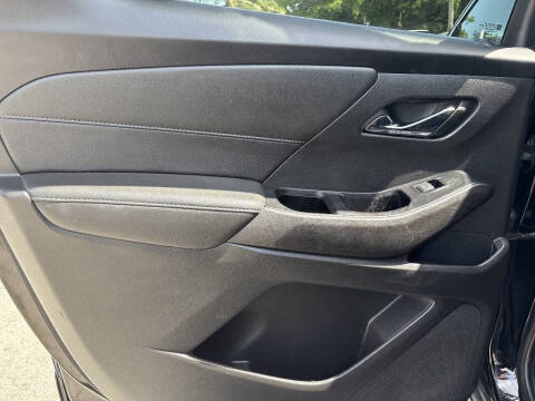 2023 Chevrolet Traverse LT