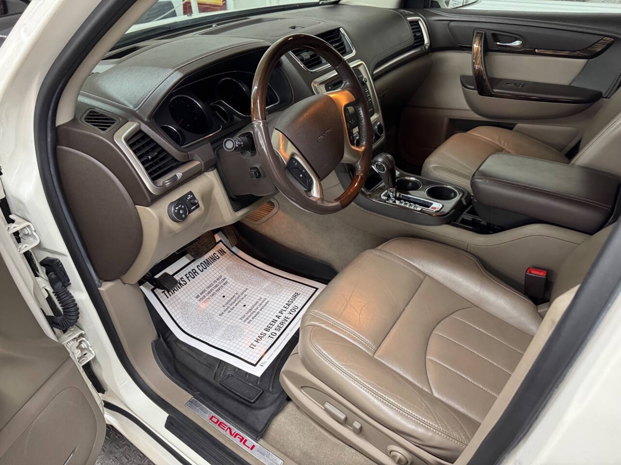 2014 GMC Acadia 16