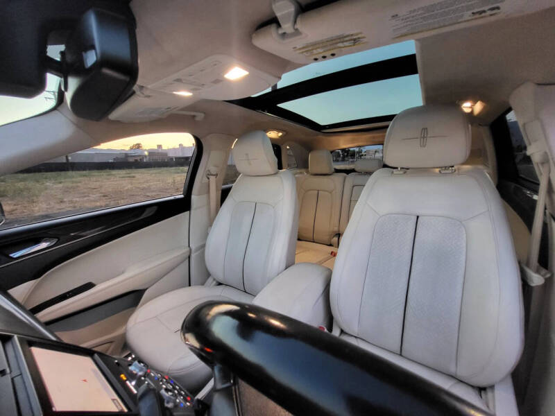 2019 Lincoln MKC Black Label