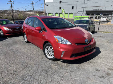 2012 Toyota Prius v Five