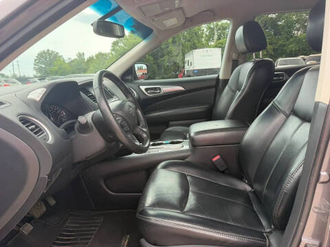 2018 Nissan Pathfinder SL