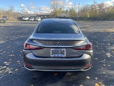 2019 Lexus ES 300h