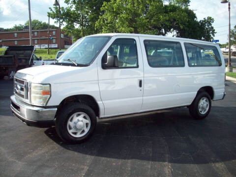 2009 Ford E-Series E-150 XLT
