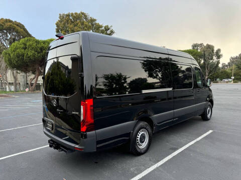 2023 Mercedes-Benz Sprinter 2500