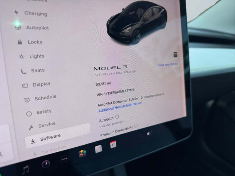 2021 Tesla Model 3 Standard Range Plus