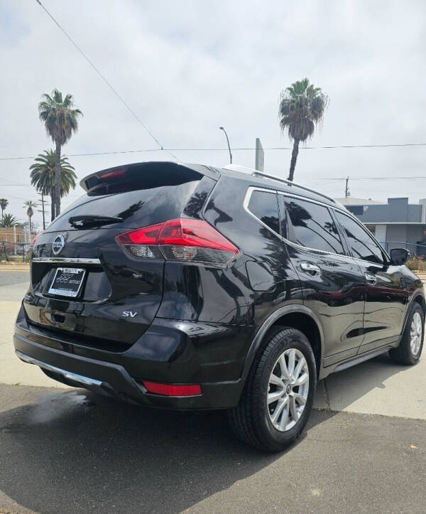 2018 Nissan Rogue SV