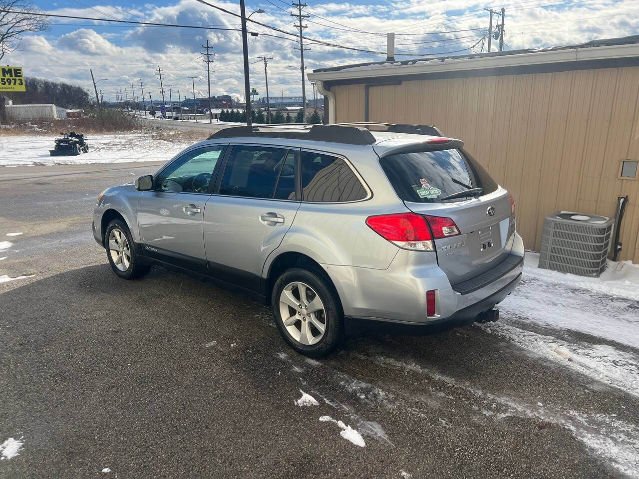 2013 Subaru Outback for sale at BNM AUTO GROUP in GIRARD, OH