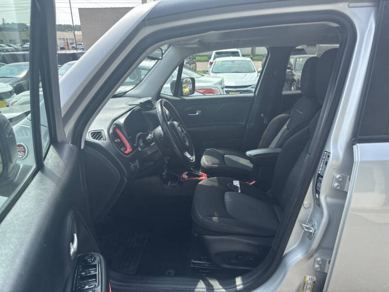 2017 Jeep Renegade Trailhawk