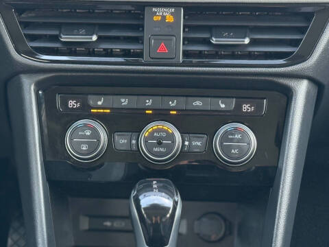 2023 Volkswagen Taos SEL 4Motion