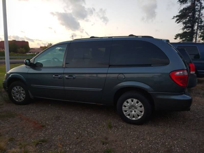 2006 Chrysler Town and Country for sale at South Metro Auto Brokers in Rosemount MN