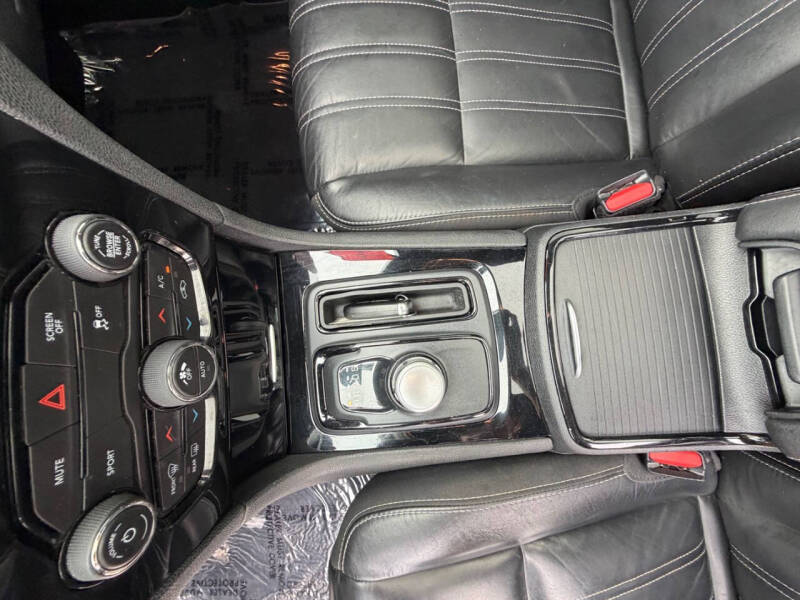 2020 Chrysler 300 S