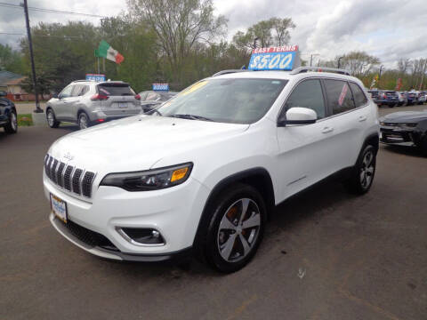 2019 Jeep Cherokee for sale at North American Credit Inc. in Waukegan IL