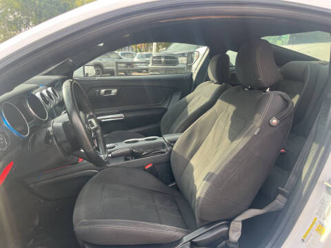 2022 Ford Mustang EcoBoost