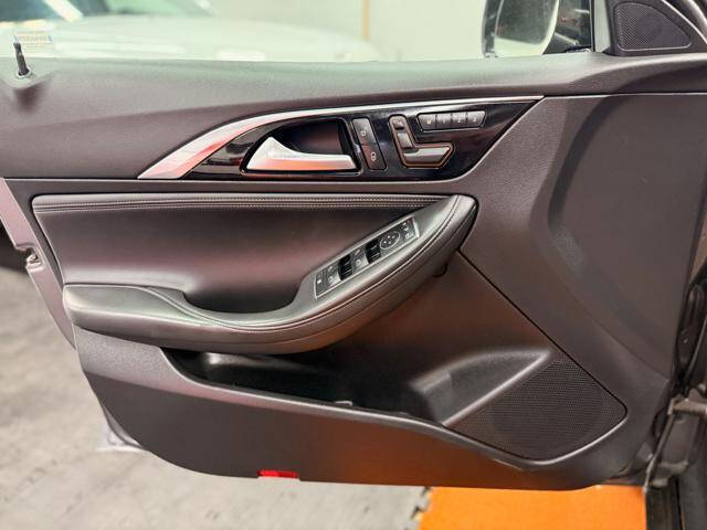 2018 Infiniti QX30 Premium