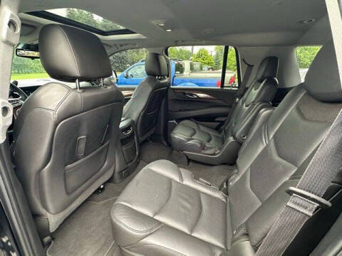 2020 Cadillac Escalade Luxury