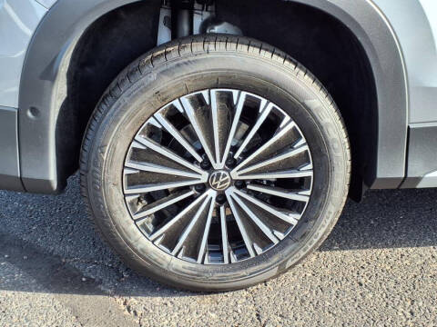 2025 Volkswagen Tiguan S 4Motion