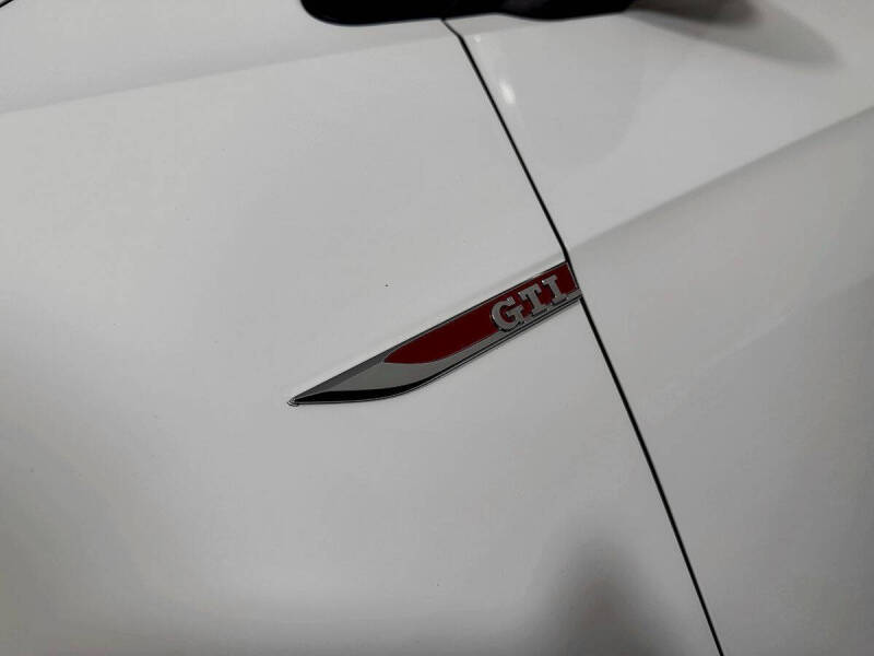 2017 Volkswagen Golf GTI S
