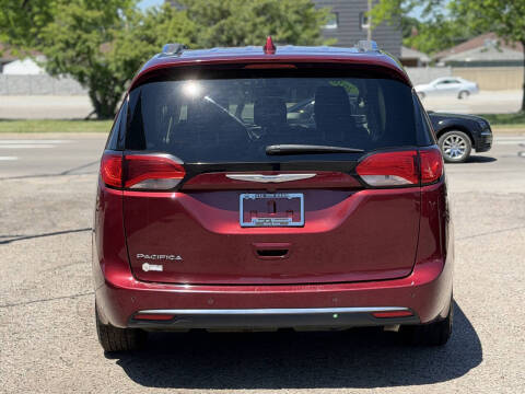 2020 Chrysler Pacifica Touring L